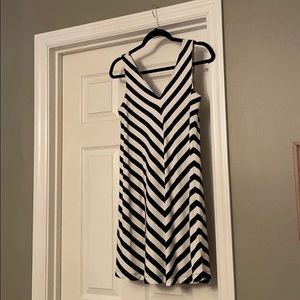Ann Taylor LOFT petite small chevron knit dress